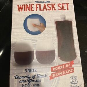 Wembley Collapsible Wine Flask Set – Brand New Wine Flask & Cups